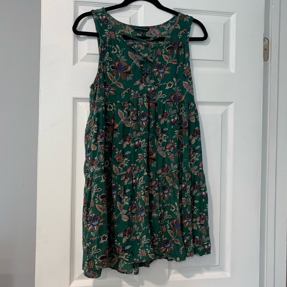 American Eagle green floral pleated tank plunge neckline sundress